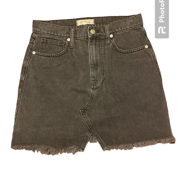 Madewell Raw Hem Notch Cut out Black High Waisted Denim Mini Skirt Size 27 - Picture 3 of 5